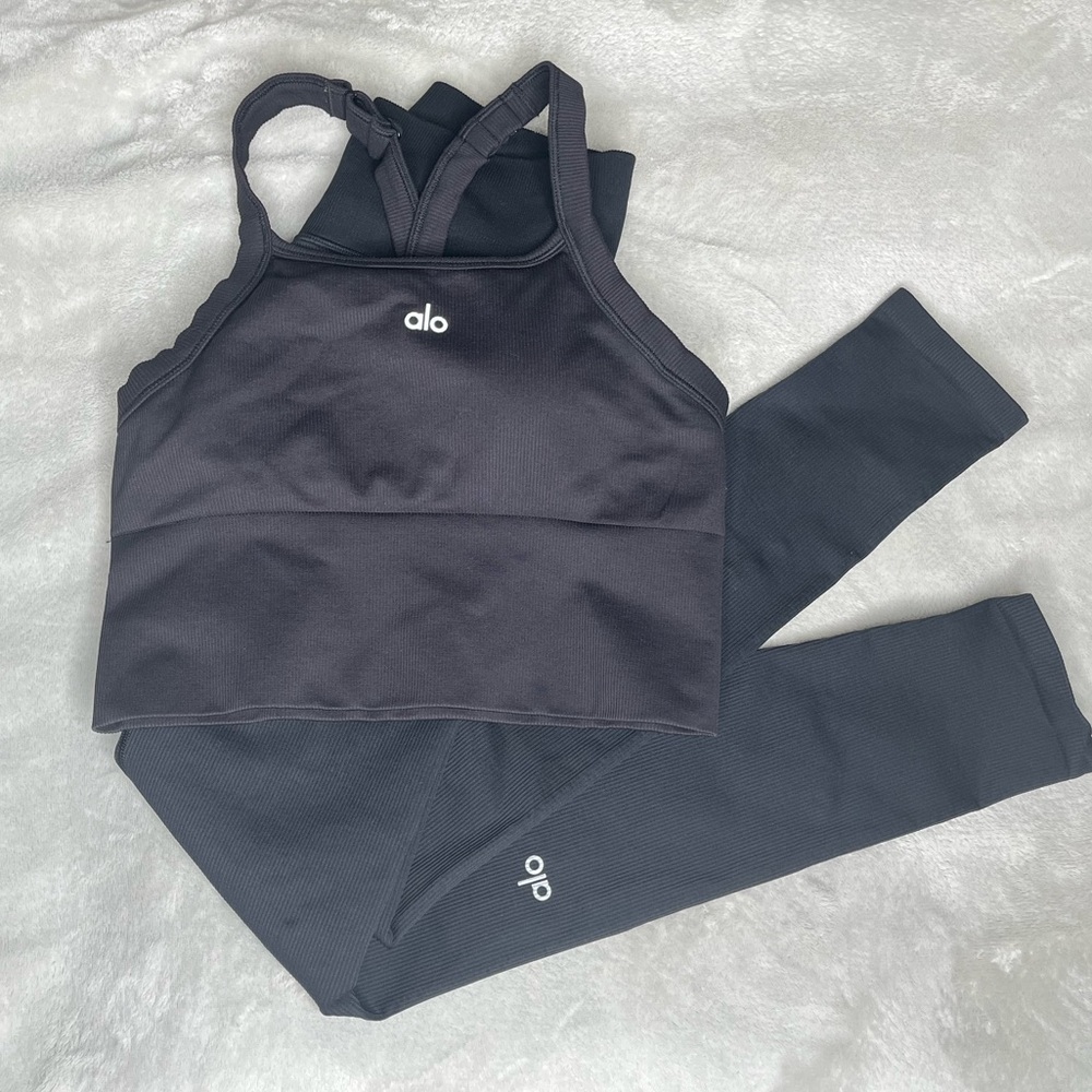 ALO Yoga Black Ribbe Set M & S Activewear Set